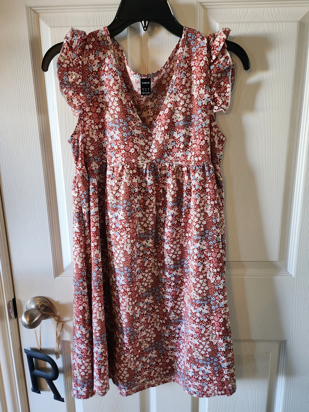 3/$20 SALE! SHEIN Multicolour Floral V-Neck Dress